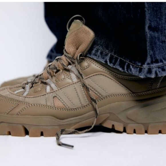 ZARA KHAKI GREEN HIKING BOOT STYLE SNEAKERS LACE UP USA 9 EU 40 BRAND NEW - Picture 3 of 14